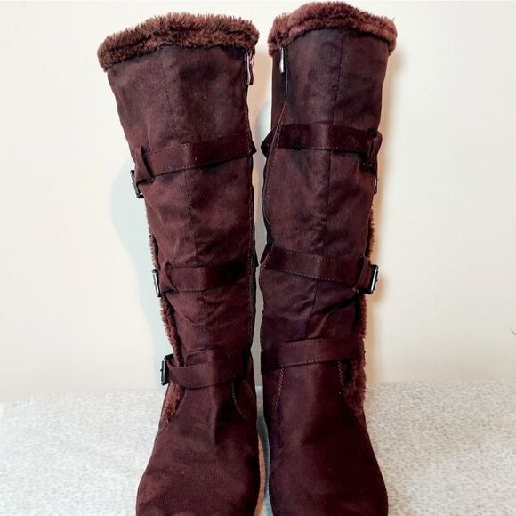 Faux Fur Suede High Side Buckle Boots - Picture 3 of 8